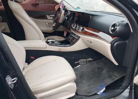 2017 Mercedes-Benz E 300 4Matic из США, поврежденный, VIN WDDZF4KB1HA099158